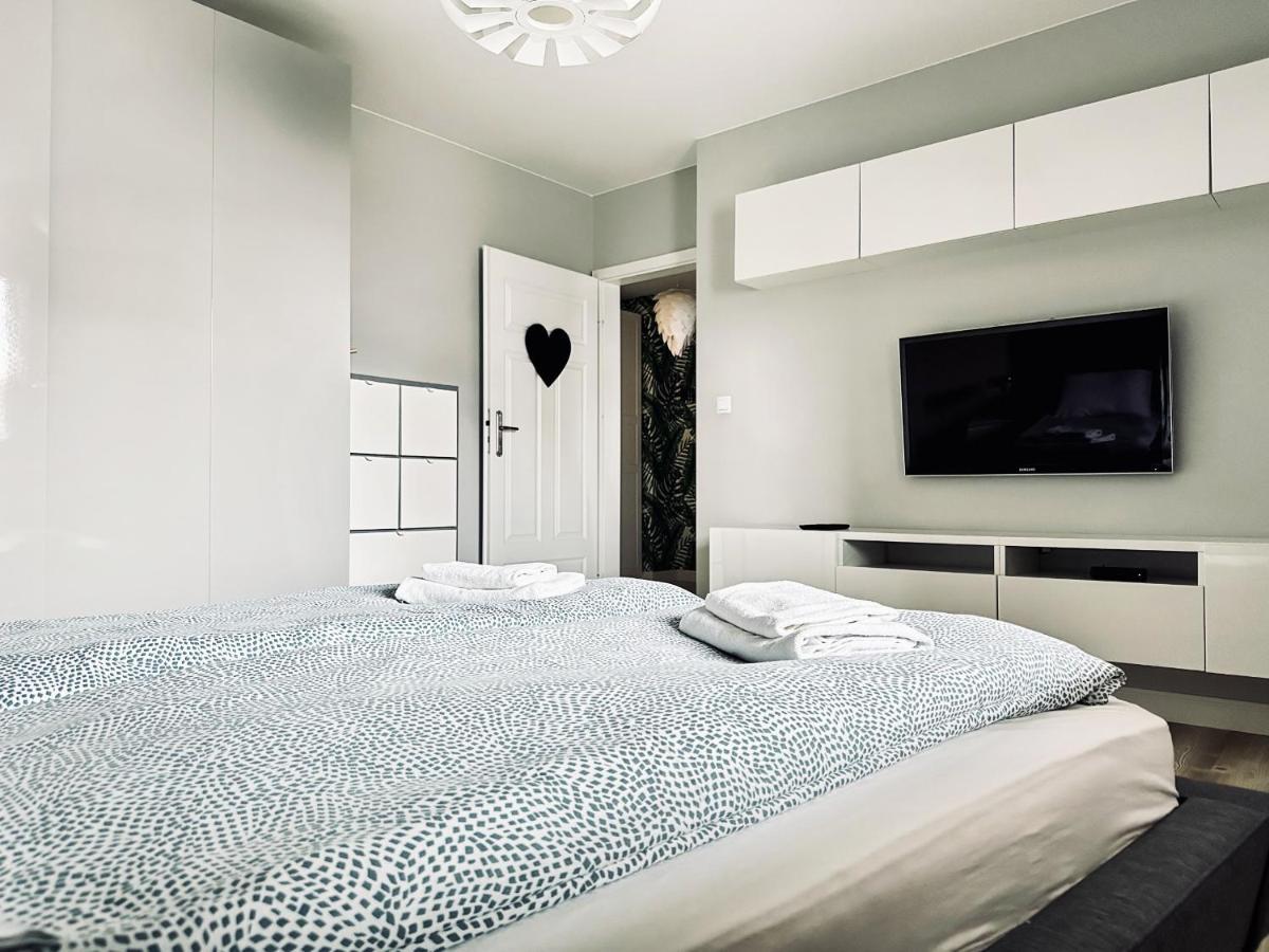 Cozy Apartment In Old Chocolate Factory Krasków Dış mekan fotoğraf